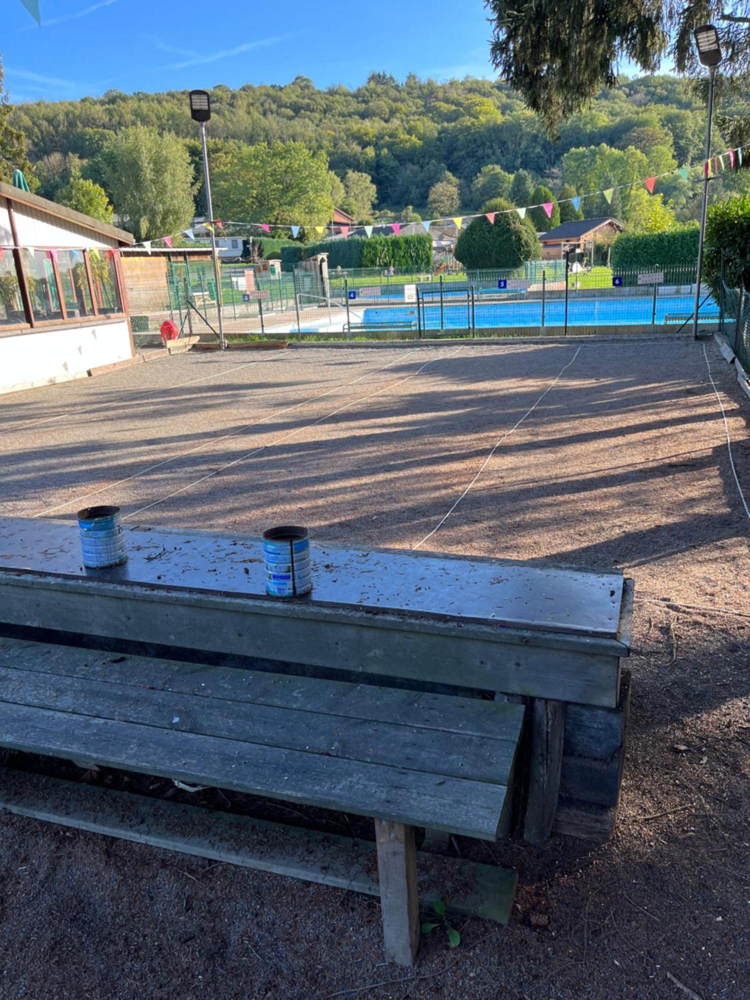 Chalet Charmant Monika Avec Piscine Yvoir Exterior foto